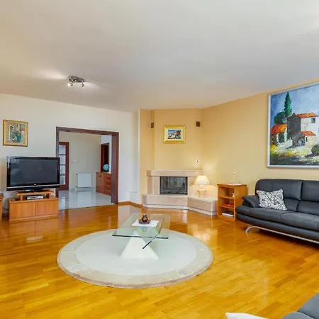 Amazing In With Wifi *