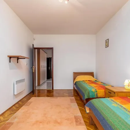 5 Bedroom Beautiful In 度假居